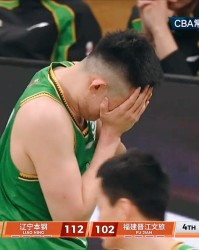 kaiyun-爆砍44分！CBA焦点对决：赵继伟高光1战，福建男篮令央视赞不绝口